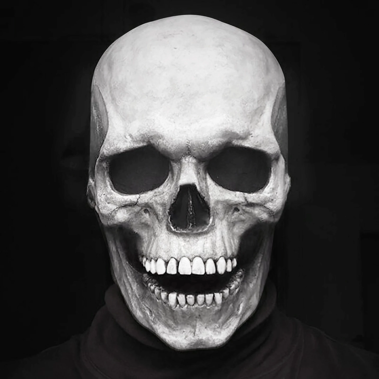 SIX Skull™ - Ultra Realistic Mask